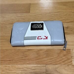 Star Wars Gray and White Wallet